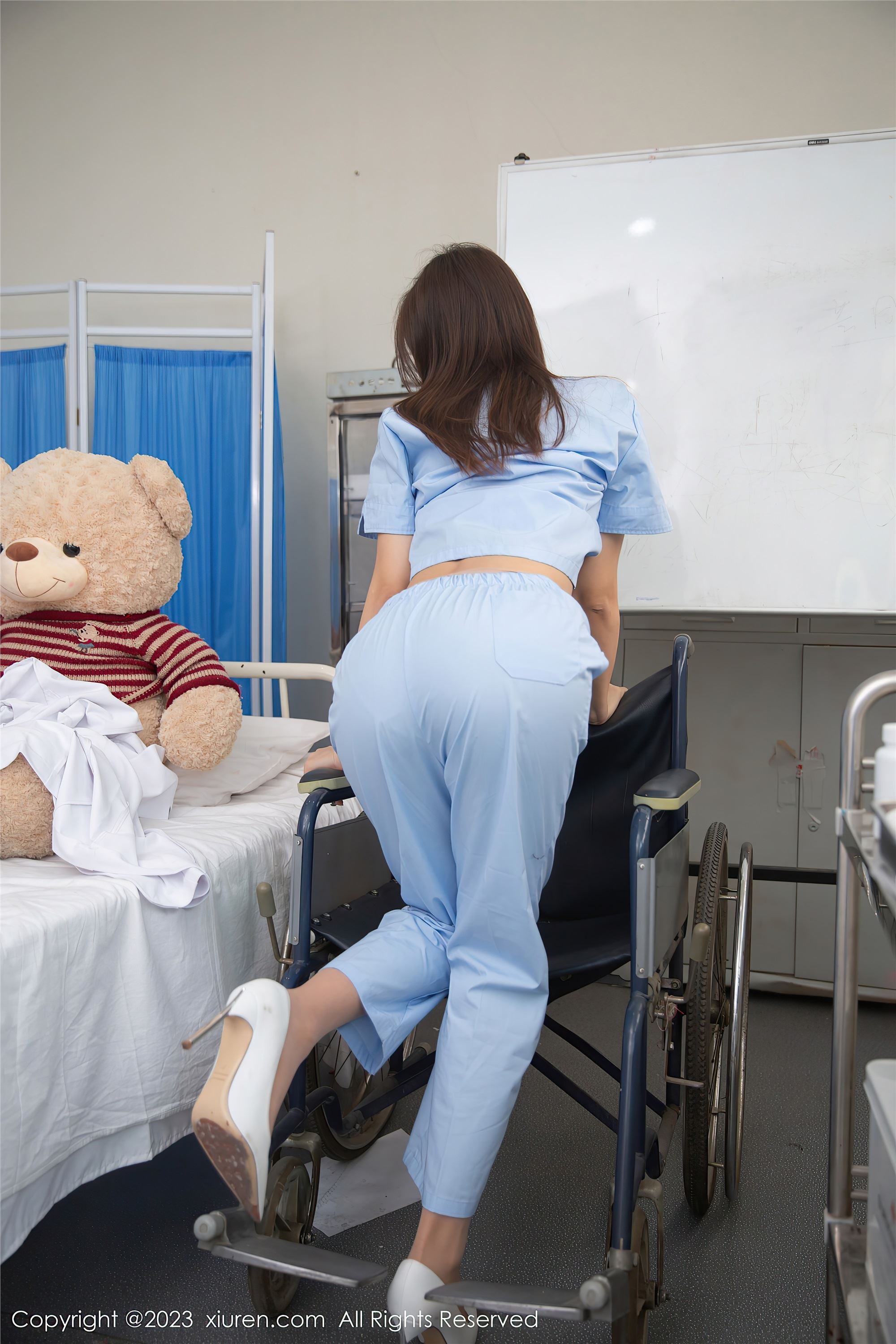 XiuRen秀人网  2023.06.02 NO.6849 绮里嘉ula